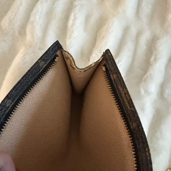 Louis Vuitton Brown and Tan Monogram Clutch Authentic - Picture 7 of 11